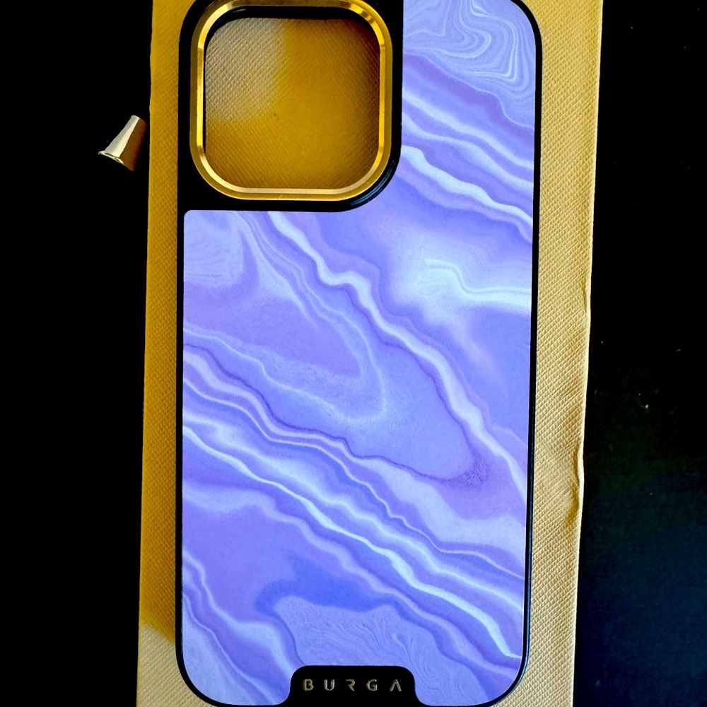 Burga Elite Lavender Dream iPhone 15 Cell Phone Case – Stylish Protection
